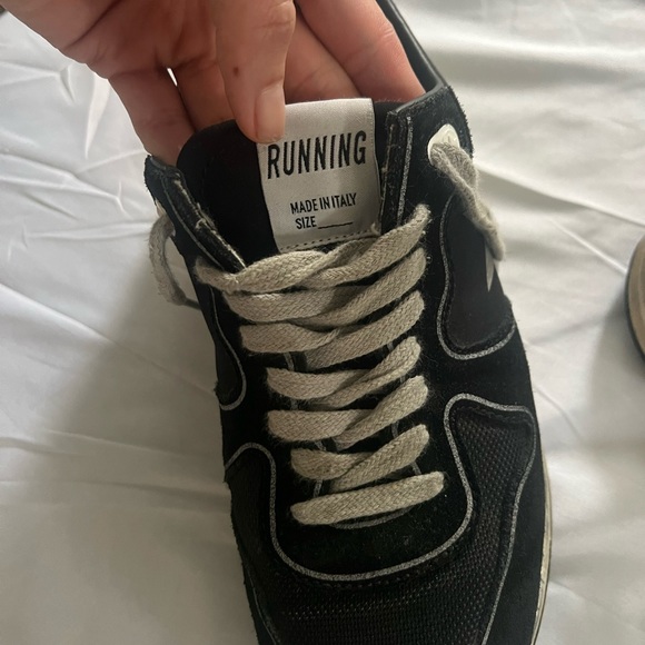 Golden Goode Running - Picture 4 of 6